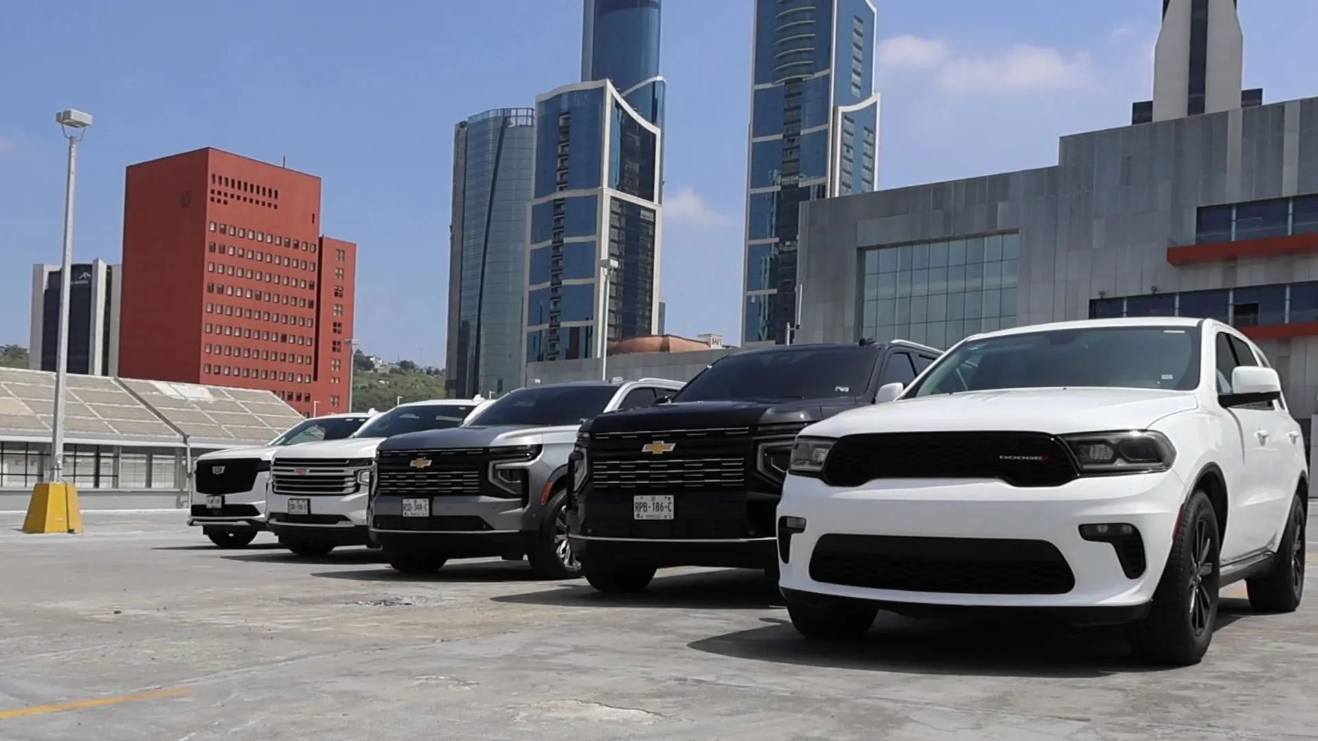 Vehículo blindado disponible para transporte ejecutivo coordinado en Nuevo León